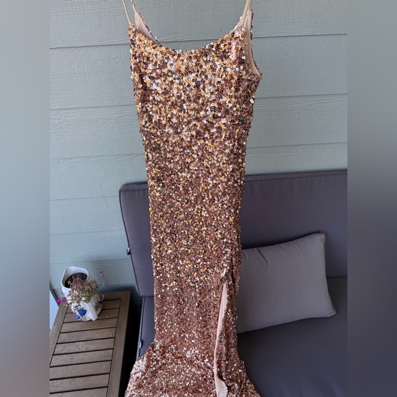 Elegant Sequin Prom Dress in Gold - Picture 4 of 12